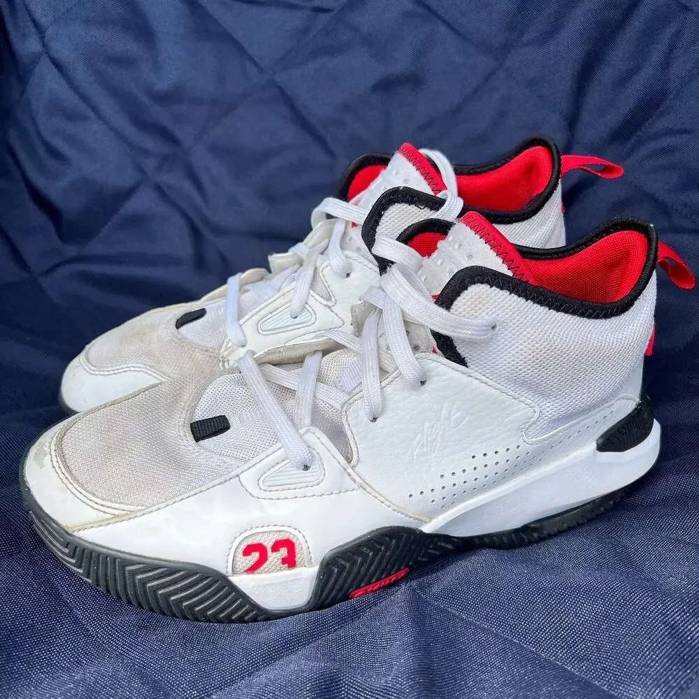 JORDAN STAY LOYAL 2 White University red sneakers men’s size 8